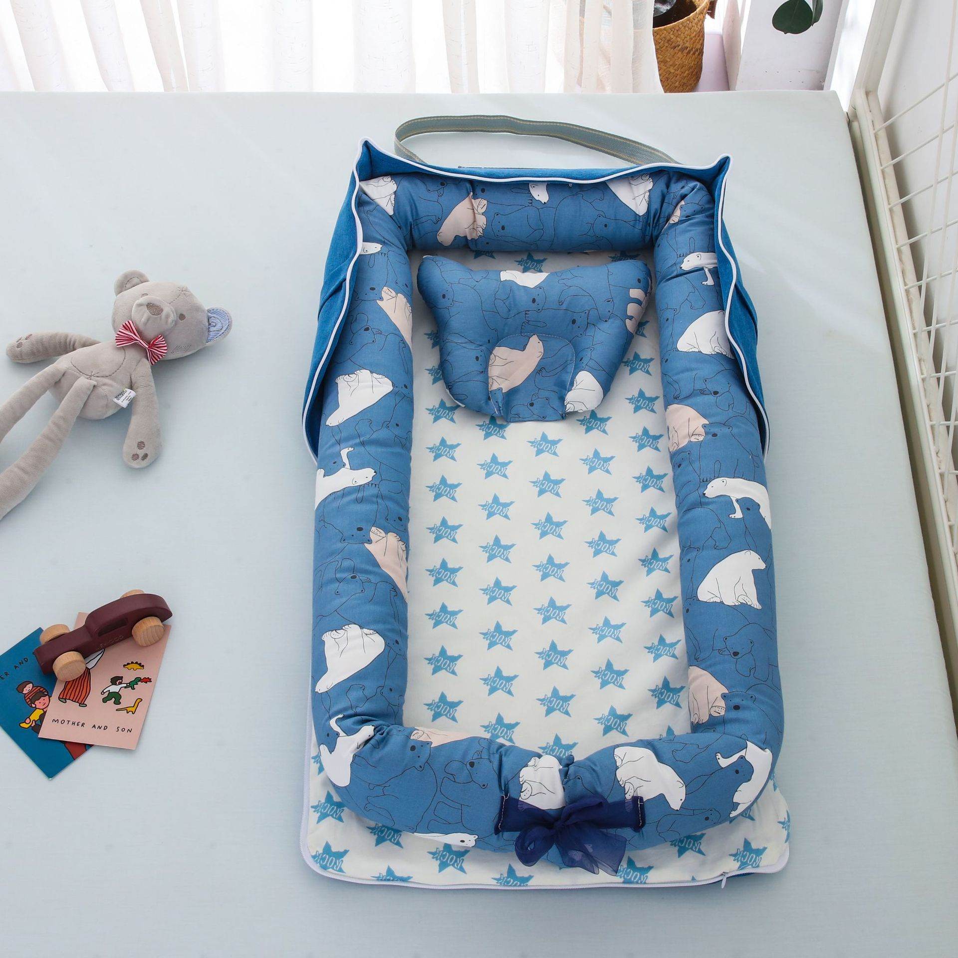 Draagbaar, opvouwbaar babynestje van katoen - Simply Lovely Collections