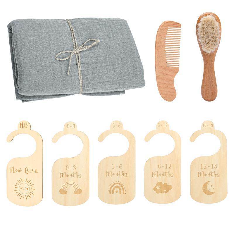 Newborn | Gift set met zachte borstel, hydrofiele doek, maand hangers - Simply Lovely Collections