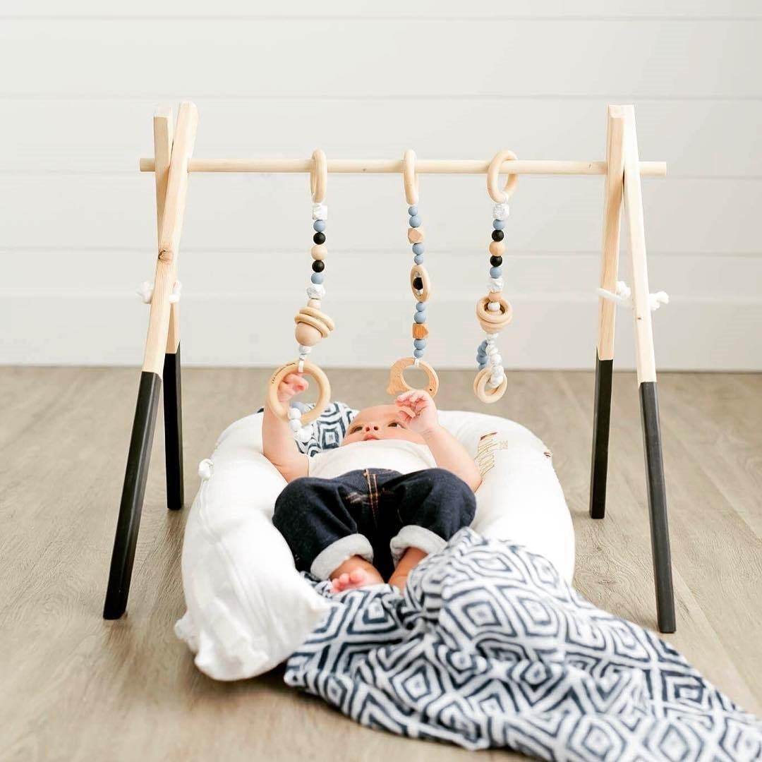 Houten Babygym inclusief 3 hangers - Simply Lovely Collections