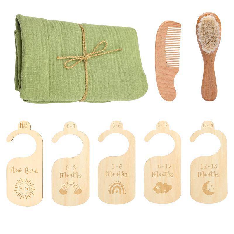 Newborn | Gift set met zachte borstel, hydrofiele doek, maand hangers - Simply Lovely Collections