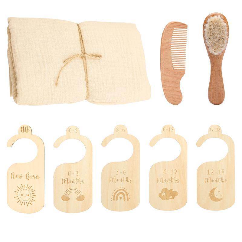 Newborn | Gift set met zachte borstel, hydrofiele doek, maand hangers - Simply Lovely Collections