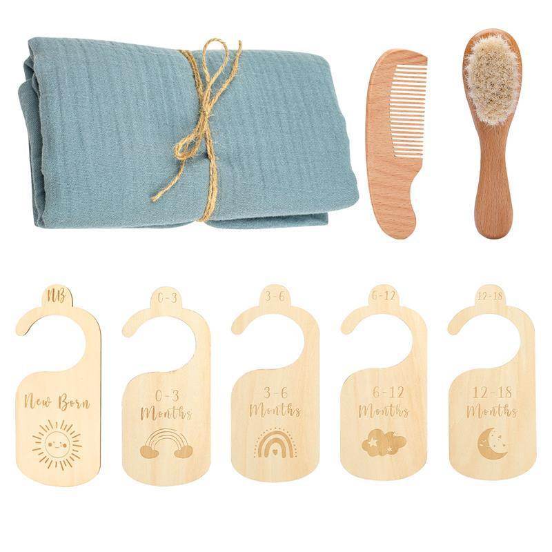 Newborn | Gift set met zachte borstel, hydrofiele doek, maand hangers - Simply Lovely Collections